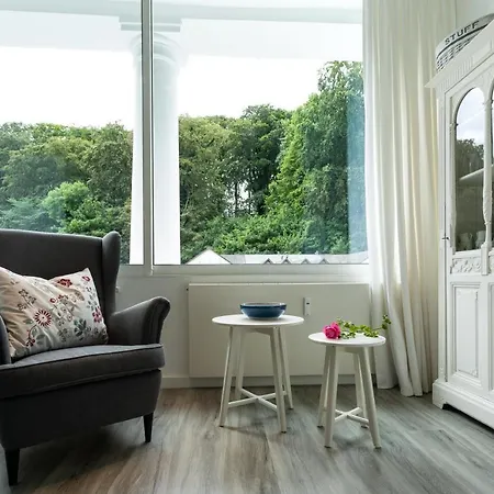 Apartment Gluecksoase - Bella Rosa Binz